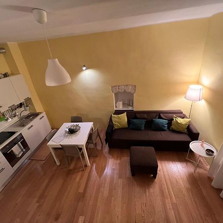 Dimora Le Scalette Apartment Bari Bagian luar foto