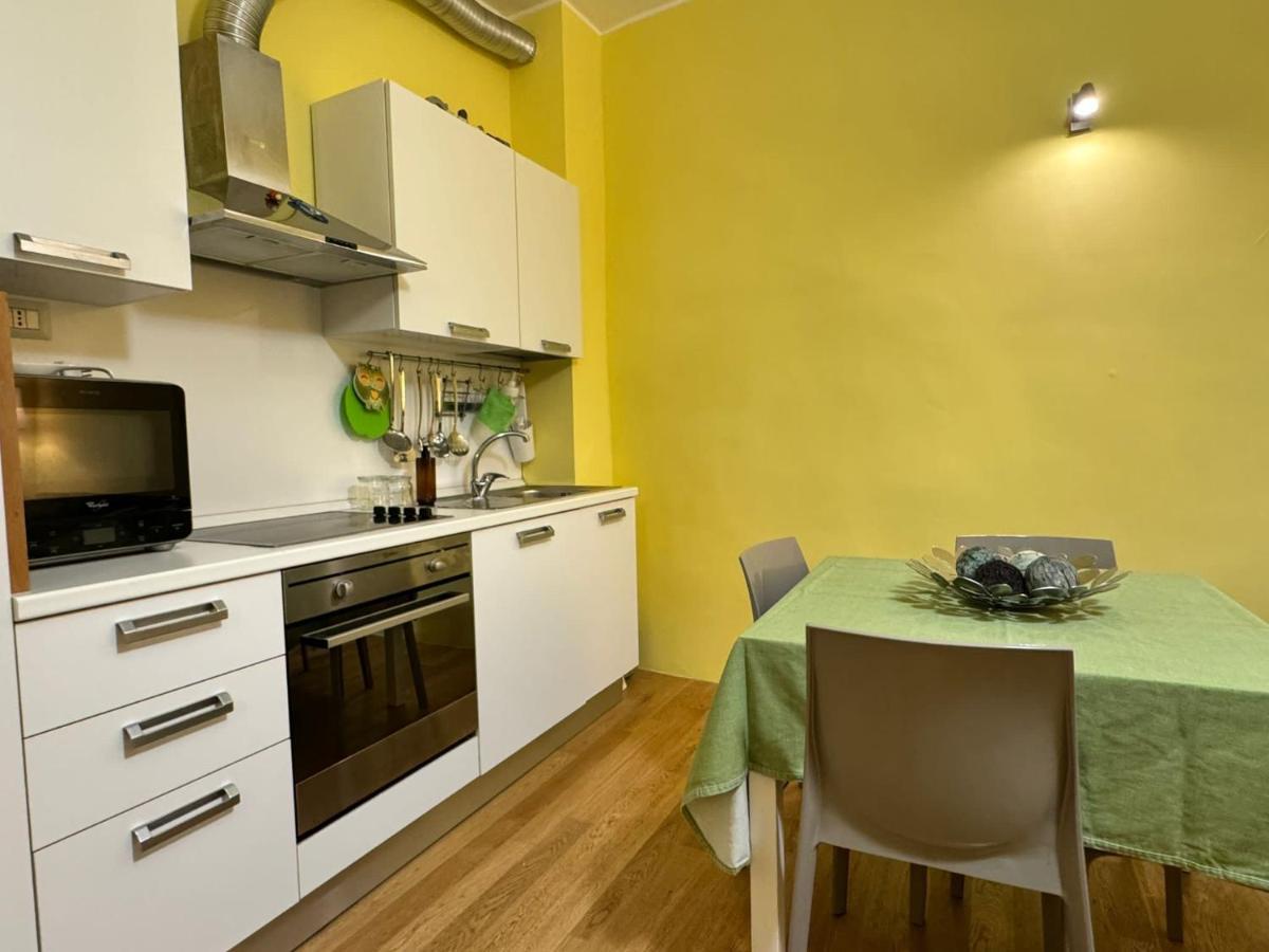 Dimora Le Scalette Apartment Bari Bagian luar foto