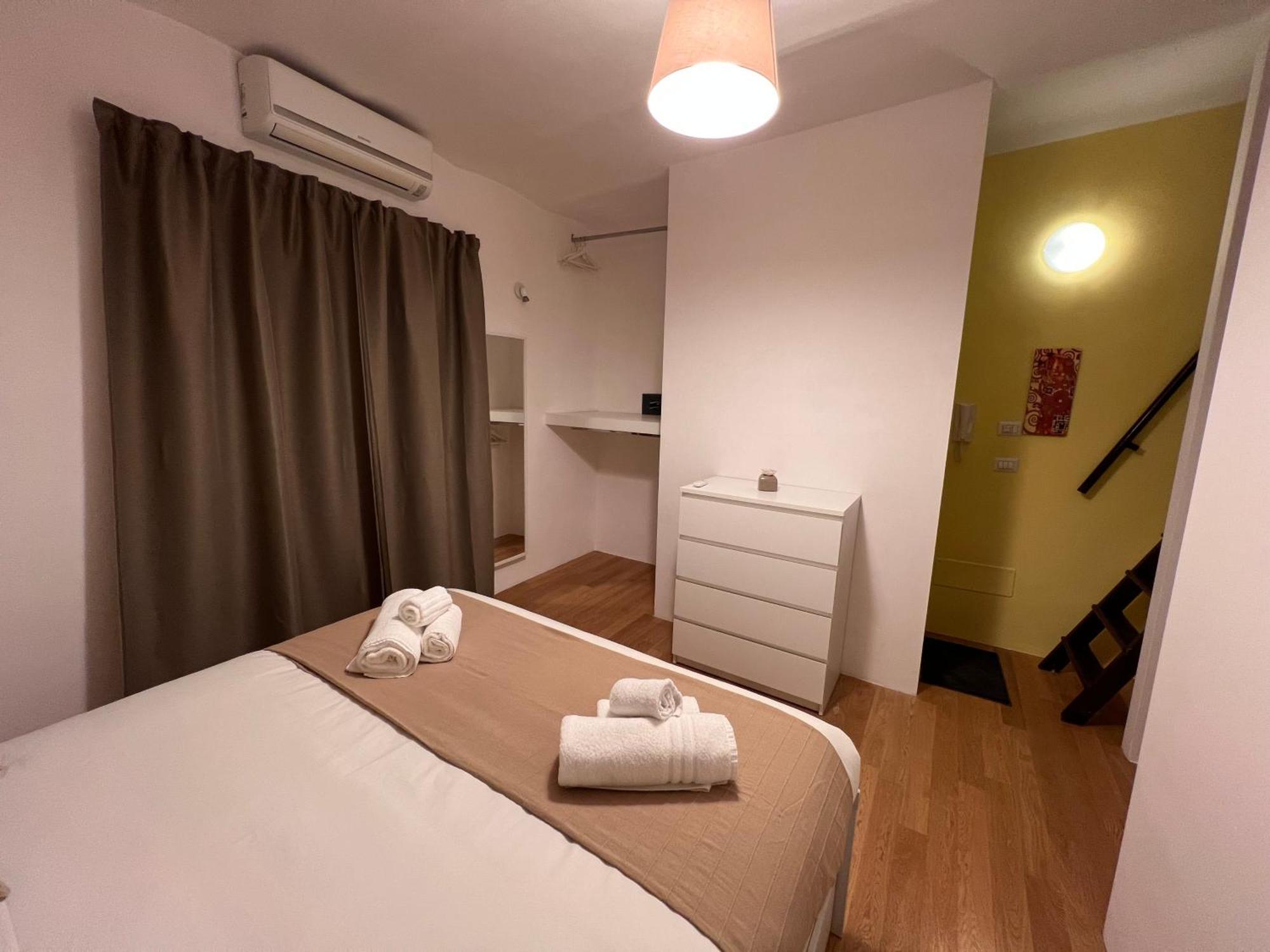 Dimora Le Scalette Apartment Bari Bagian luar foto