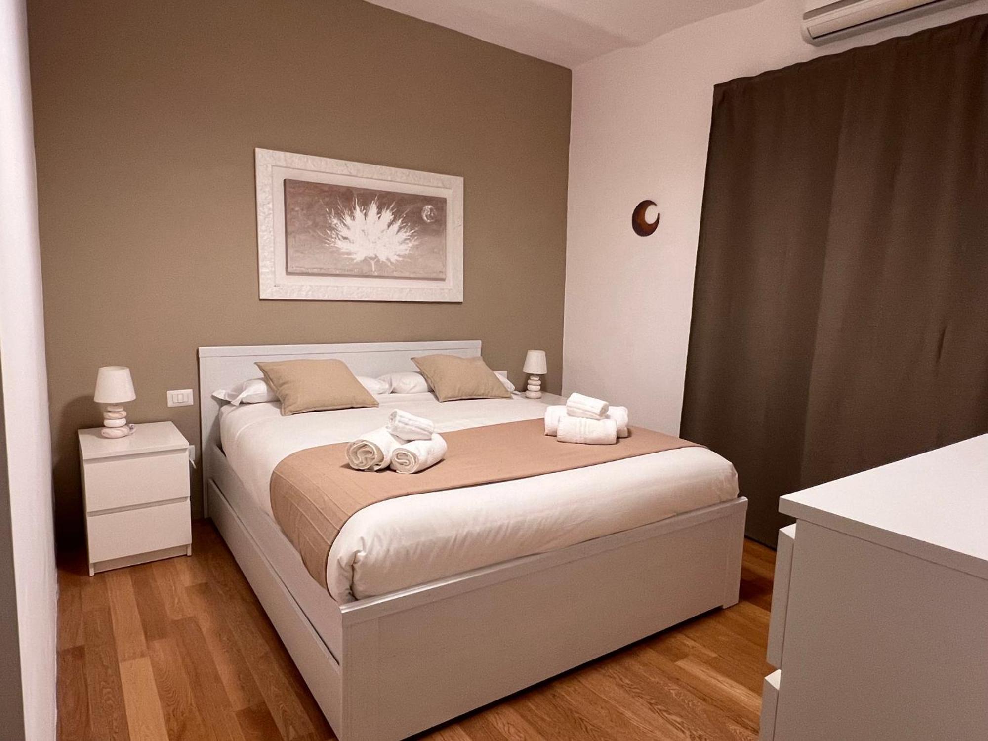 Dimora Le Scalette Apartment Bari Bagian luar foto