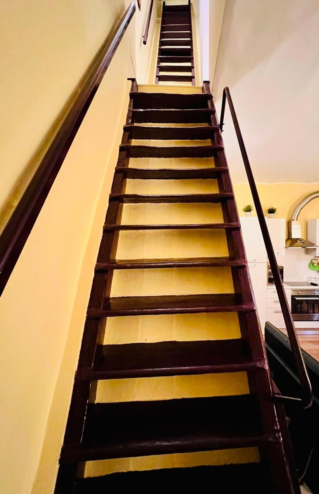 Dimora Le Scalette Apartment Bari Bagian luar foto